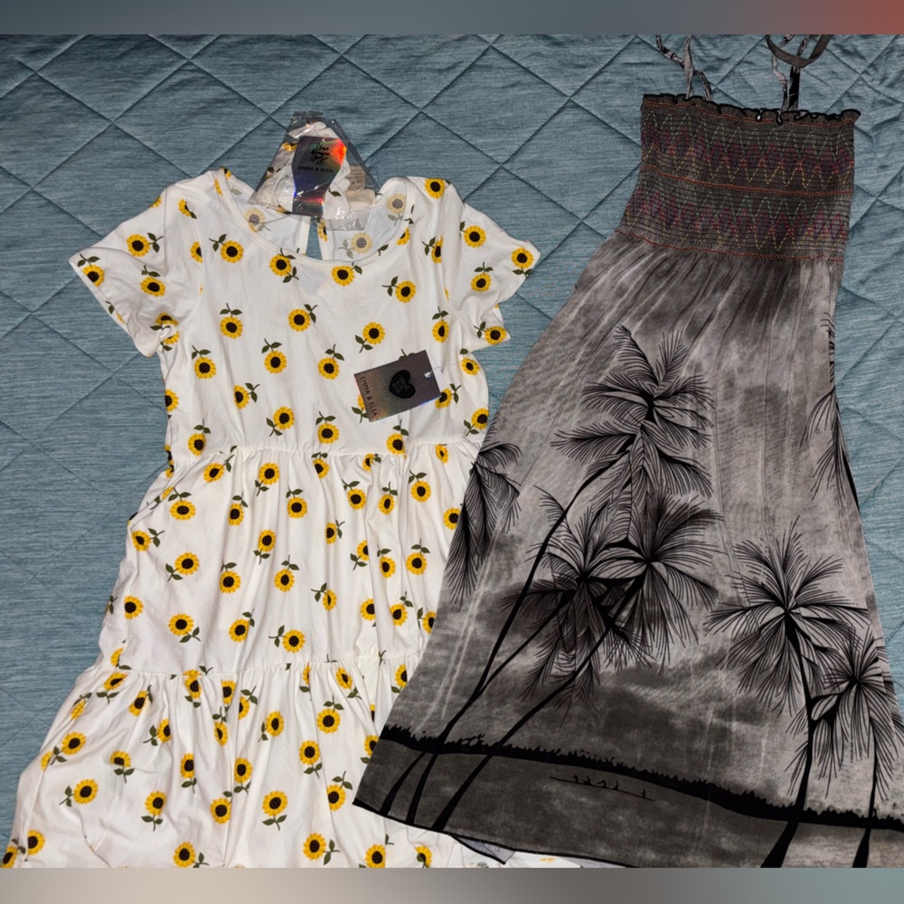 Girls’ Large cutest dress bundle - Picture 2 of 8